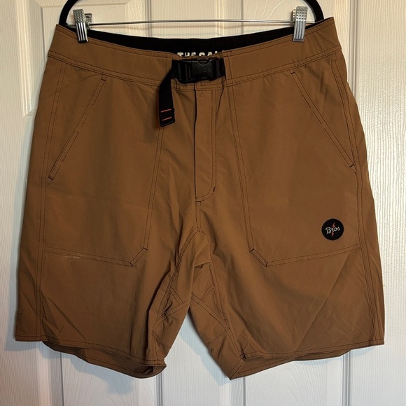 Howler Brothers men’s brown nylon blend 9” inseam tech shorts size 35 - Picture 1 of 9